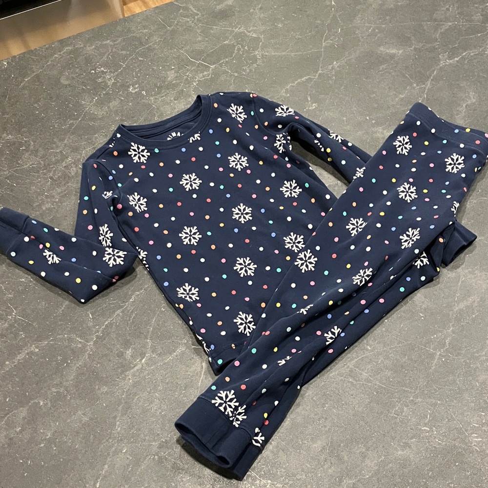 Primary Snowflake Patterned Kids Pajamas size 5